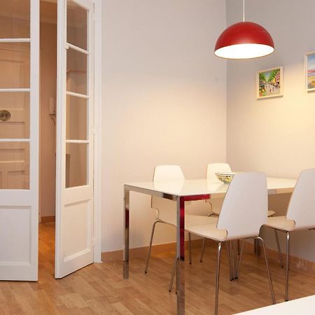 Enjoy Apartments Vp Camp Nou Barcelona Bagian luar foto