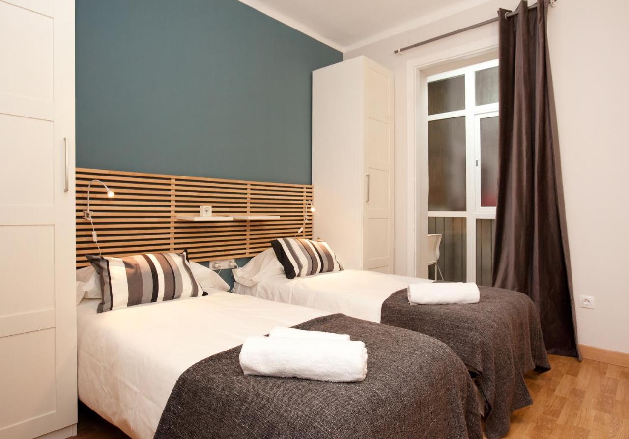 Enjoy Apartments Vp Camp Nou Barcelona Bagian luar foto