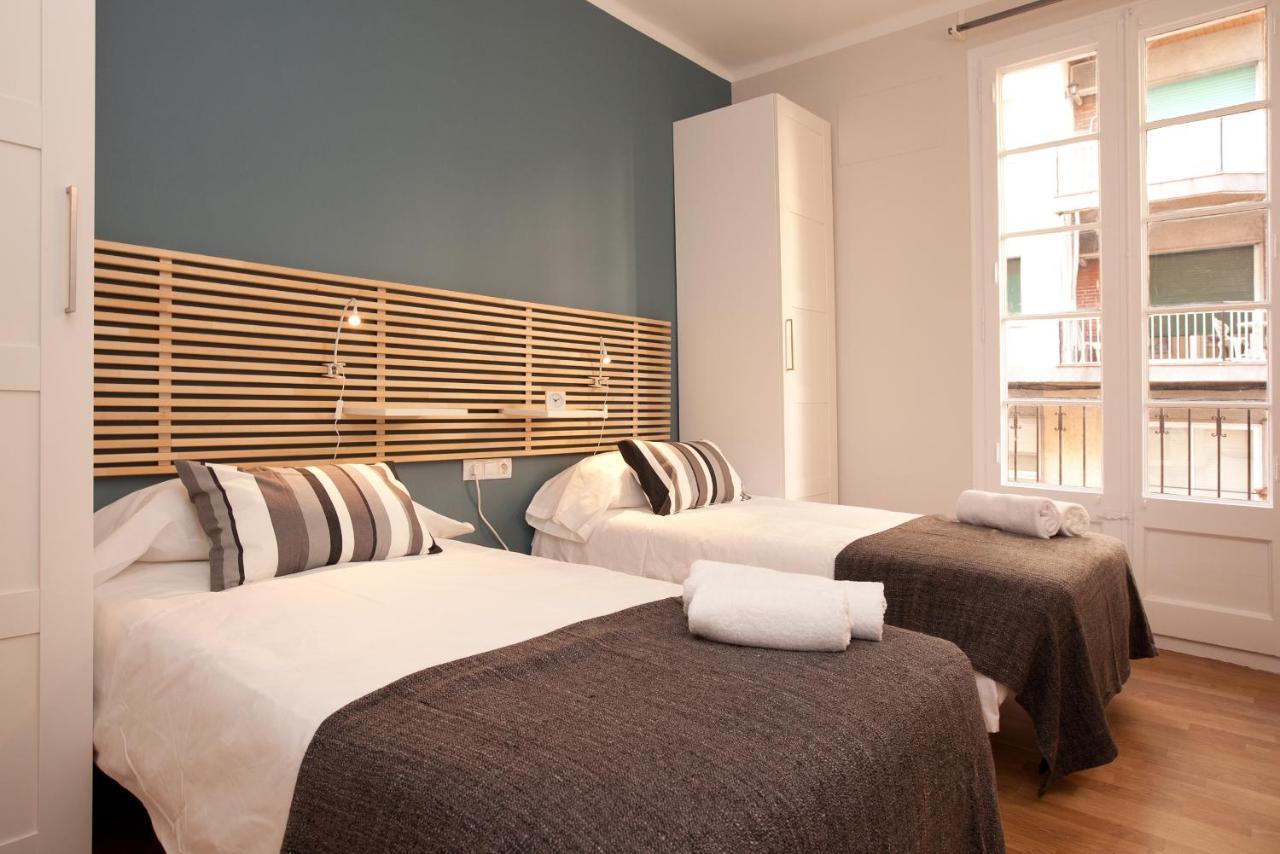 Enjoy Apartments Vp Camp Nou Barcelona Bagian luar foto