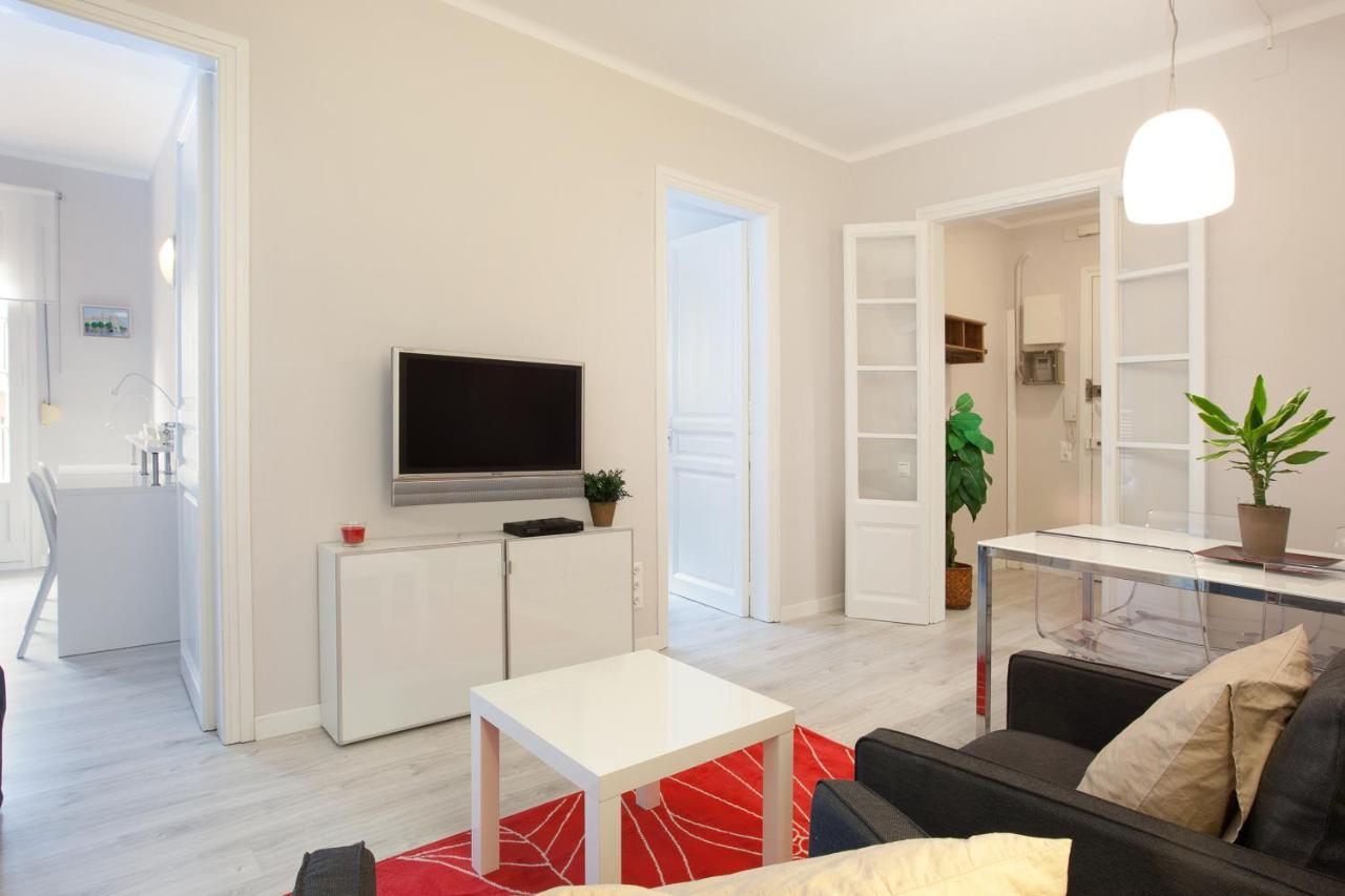 Enjoy Apartments Vp Camp Nou Barcelona Bagian luar foto