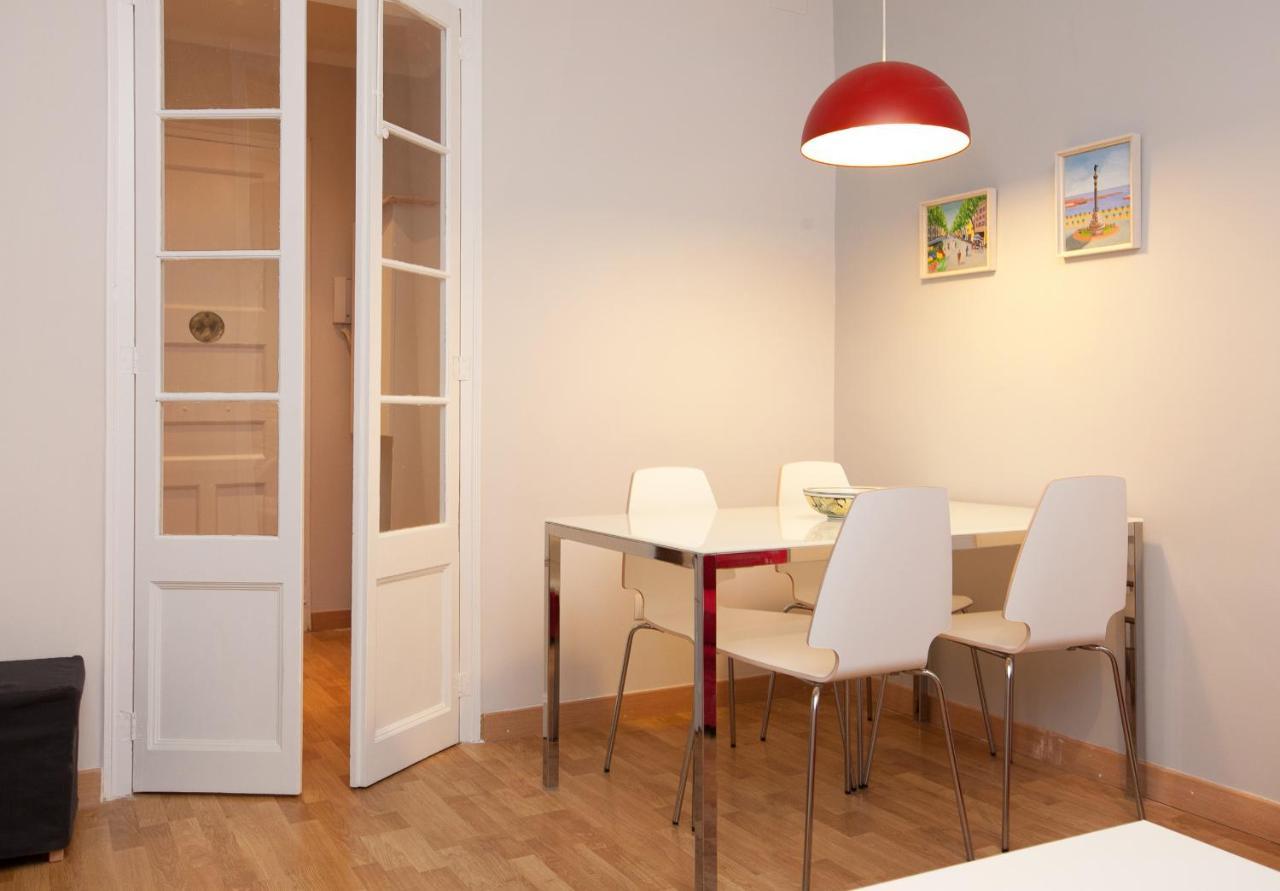 Enjoy Apartments Vp Camp Nou Barcelona Bagian luar foto