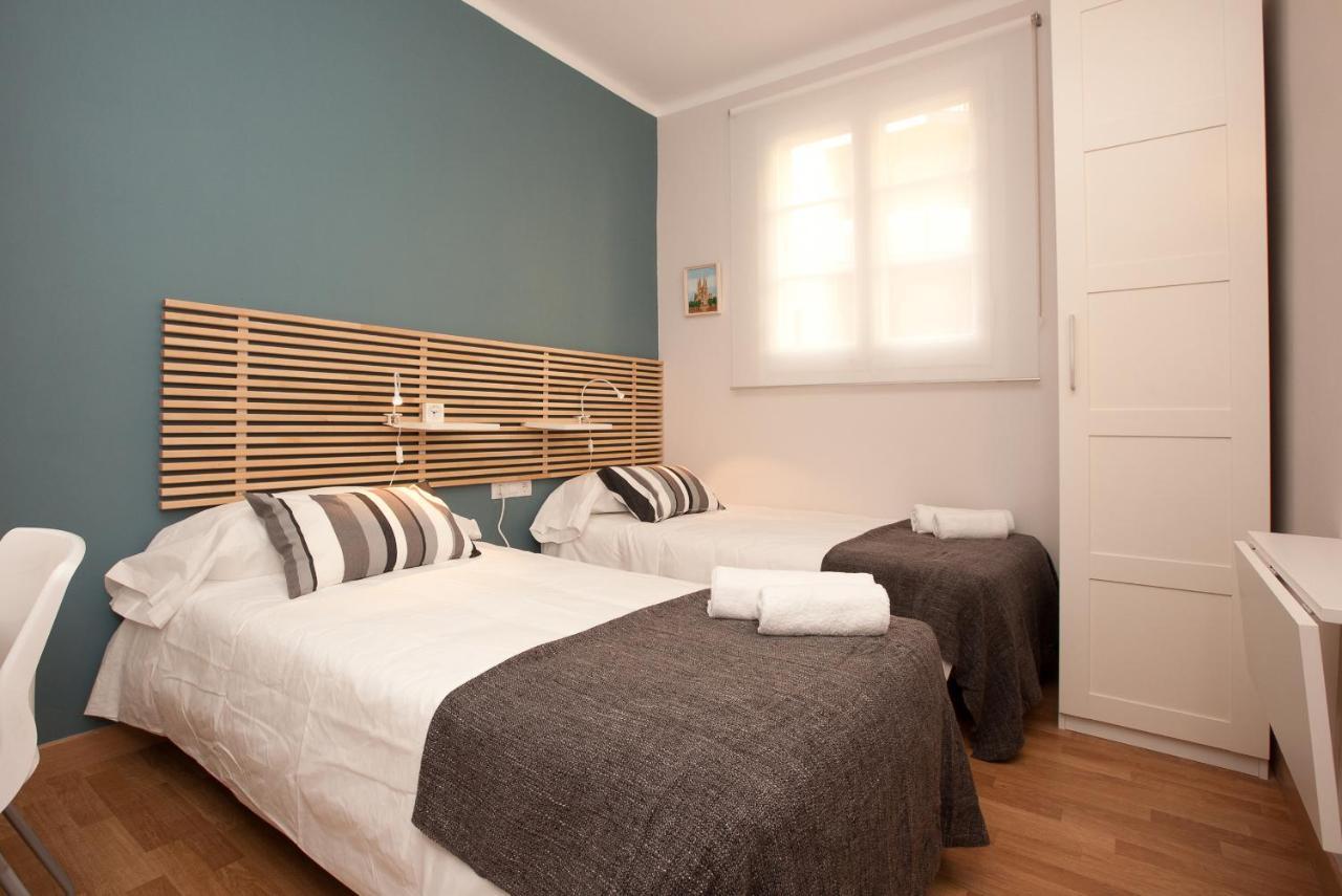 Enjoy Apartments Vp Camp Nou Barcelona Bagian luar foto