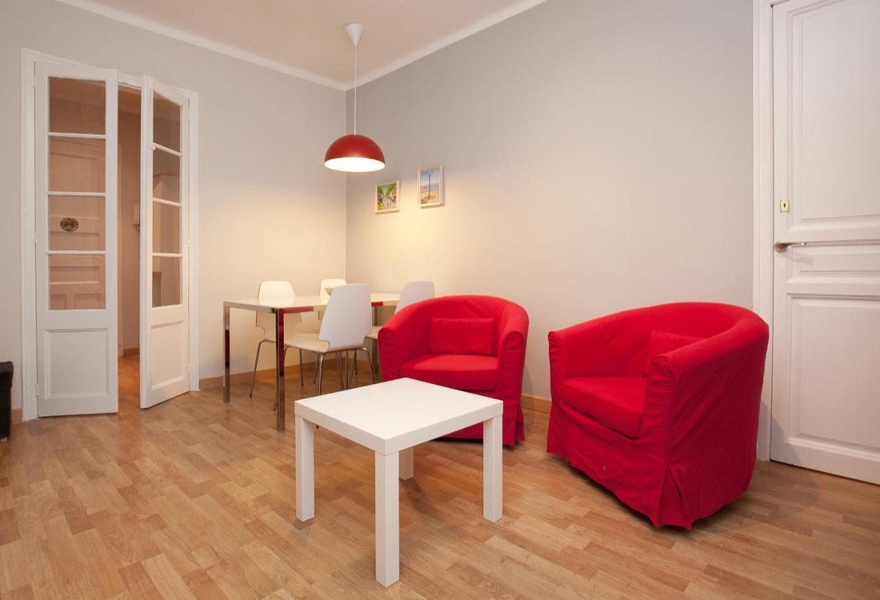 Enjoy Apartments Vp Camp Nou Barcelona Bagian luar foto
